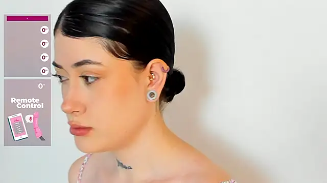 melody suarez online show from 12.18.24