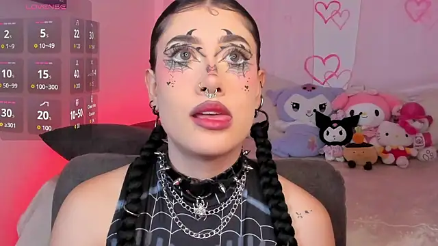 melody suarez online show from 10.23.25