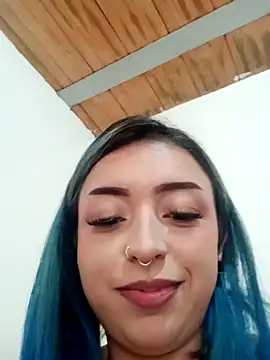 Snapshot of turolita_ chatting on 12.23.24 turolita online show from 12.23.24