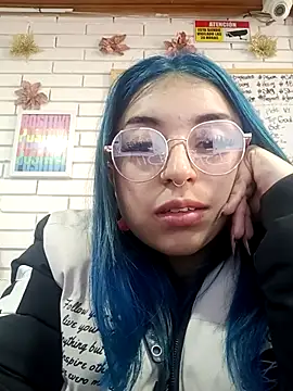 Snapshot of turolita_ chatting on 02.15.25 turolita online show from 02.15.25