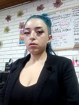 Snapshot of turolita_ chatting on 02.17.25 turolita online show from 02.17.25