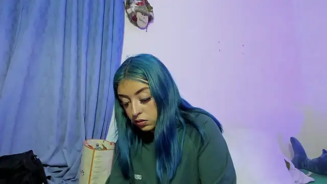 Snapshot of turolita_ chatting on 03.10.25 turolita online show from 03.10.25