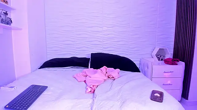 AriannaRouxx online show from 09.16.25