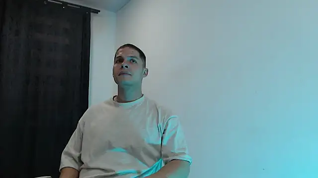 dominick crawford01 online show from 01.20.25
