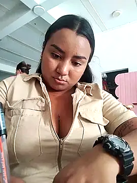 sweet07coral online show from 02.19.25