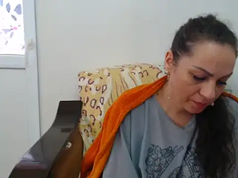 Snapshot of MissElla chatting on 03.02.25 MissElla online show from 03.02.25