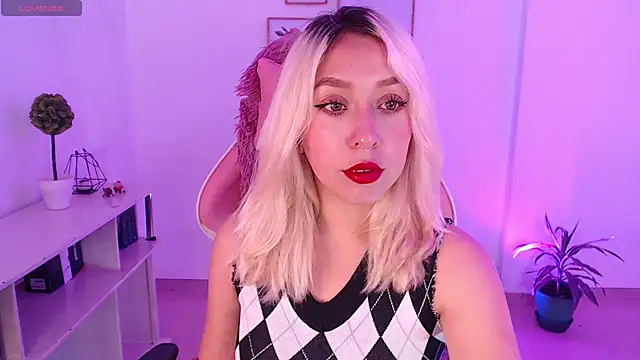 Snapshot of Dahlia__espresso chatting on 01.31.25 Dahlia  espresso online show from 01.31.25