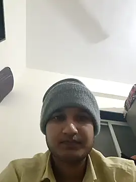 Snapshot of Jonrobinso chatting on 12.23.24 Jonrobinso online show from 12.23.24