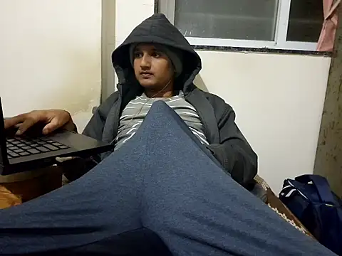 Jonrobinso online show from 12.18.25