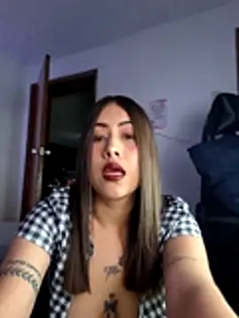 Maralains online show from 12.17.25