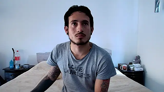 anika lowen02 online show from 01.29.25