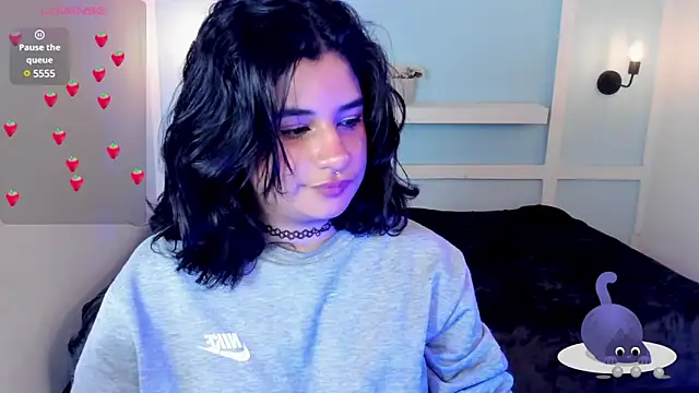 BonnieTaylor0 online show from 01.07.25