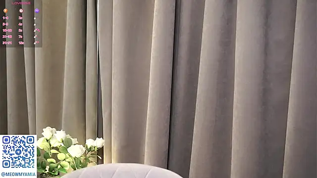 EvelyynLopez online show from 12.16.24