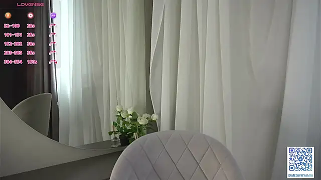 EvelyynLopez online show from 02.13.25
