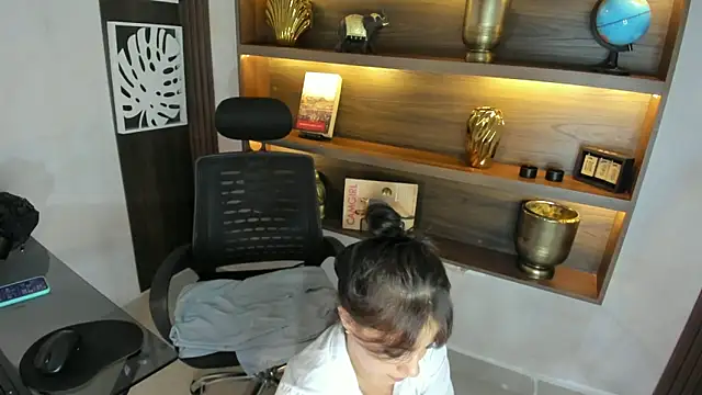 MelaniieRoux online show from 01.17.26