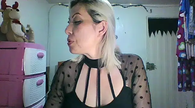 alixia81 online show from 01.11.25