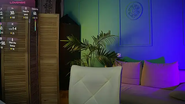 Snapshot of Belle_Via chatting on 10.22.25 Belle Via online show from 10.22.25