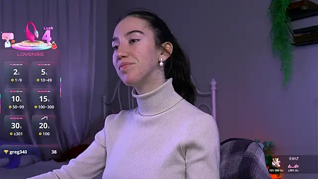 Snapshot of Belle_Via chatting on 10.25.25 Belle Via online show from 10.25.25