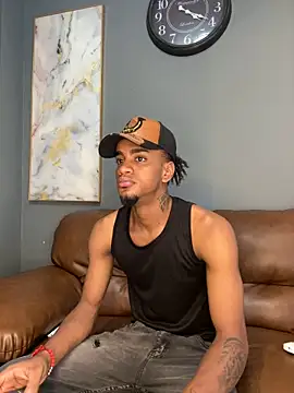 AaronCruz  online show from 01.18.25