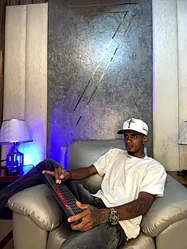 AaronCruz  online show from 01.05.26