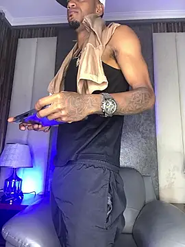 AaronCruz  online show from 01.06.26