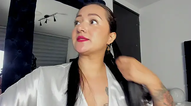  Cristal evans online show from 02.03.25