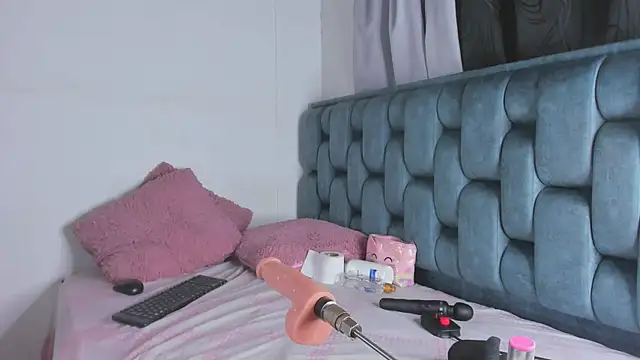 Roxy-Smith online show from 03.18.26