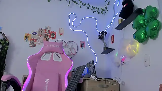 AlyRoses online show from 03.23.25