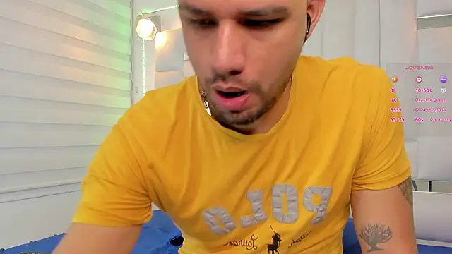 Jacoob19  online show from 12.04.24