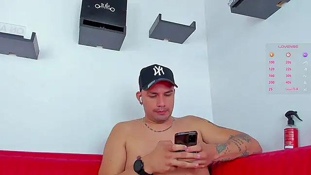 Jacoob19  online show from 01.18.25