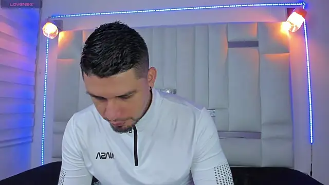 Jacoob19  online show from 03.17.25