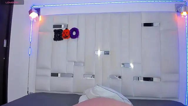 Jacoob19  online show from 10.16.25