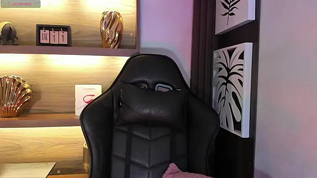 LottiCarter online show from 01.11.25