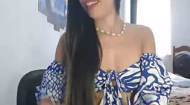 Snapshot of Blanc_Sophie chatting on 01.26.25 Blanc Sophie online show from 01.26.25