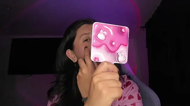 Bunnyy095 online show from 04.18.26