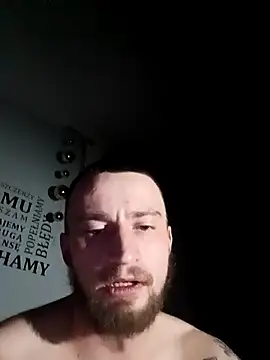 Snapshot of wariacik0024 chatting on 02.12.26 wariacik0024 online show from 02.12.26