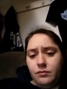 Snapshot of lilbishmiss chatting on 01.21.25 lilbishmiss online show from 01.21.25