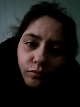 Snapshot of lilbishmiss chatting on 02.25.25 lilbishmiss online show from 02.25.25