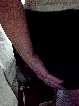 Snapshot of lilbishmiss chatting on 10.20.25 lilbishmiss online show from 10.20.25