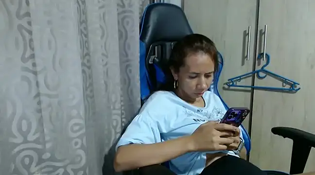 Snapshot of Erotic_latina chatting on 01.18.25 Erotic latina online show from 01.18.25