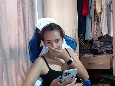 Snapshot of Erotic_latina chatting on 02.27.25 Erotic latina online show from 02.27.25