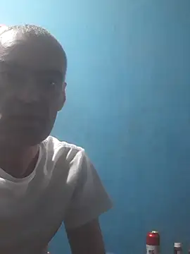 hugosafado333 online show from 10.23.25