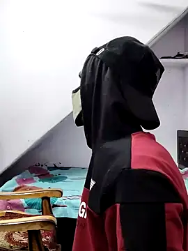 Snapshot of Habibi_big_b chatting on 12.26.24 Habibi big b online show from 12.26.24