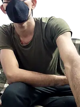 Snapshot of Habibi_big_b chatting on 01.22.25 Habibi big b online show from 01.22.25