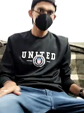 Snapshot of Habibi_big_b chatting on 02.12.25 Habibi big b online show from 02.12.25