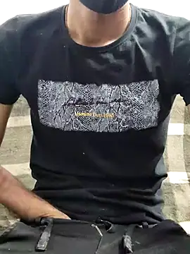 Snapshot of Habibi_big_b chatting on 02.24.25 Habibi big b online show from 02.24.25