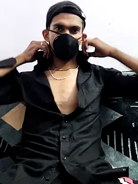 Snapshot of Habibi_big_b chatting on 03.04.25 Habibi big b online show from 03.04.25