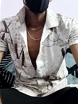 Snapshot of Habibi_big_b chatting on 03.05.25 Habibi big b online show from 03.05.25