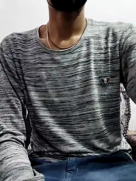 Snapshot of Habibi_big_b chatting on 03.08.25 Habibi big b online show from 03.08.25