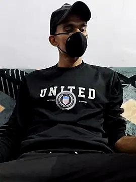 Snapshot of Habibi_big_b chatting on 03.11.25 Habibi big b online show from 03.11.25